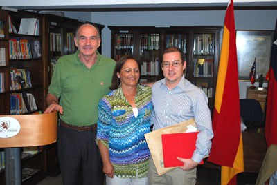 Junto con Rossana Arza Pizarro, Presidente de la Colectividad Vasca de Chile