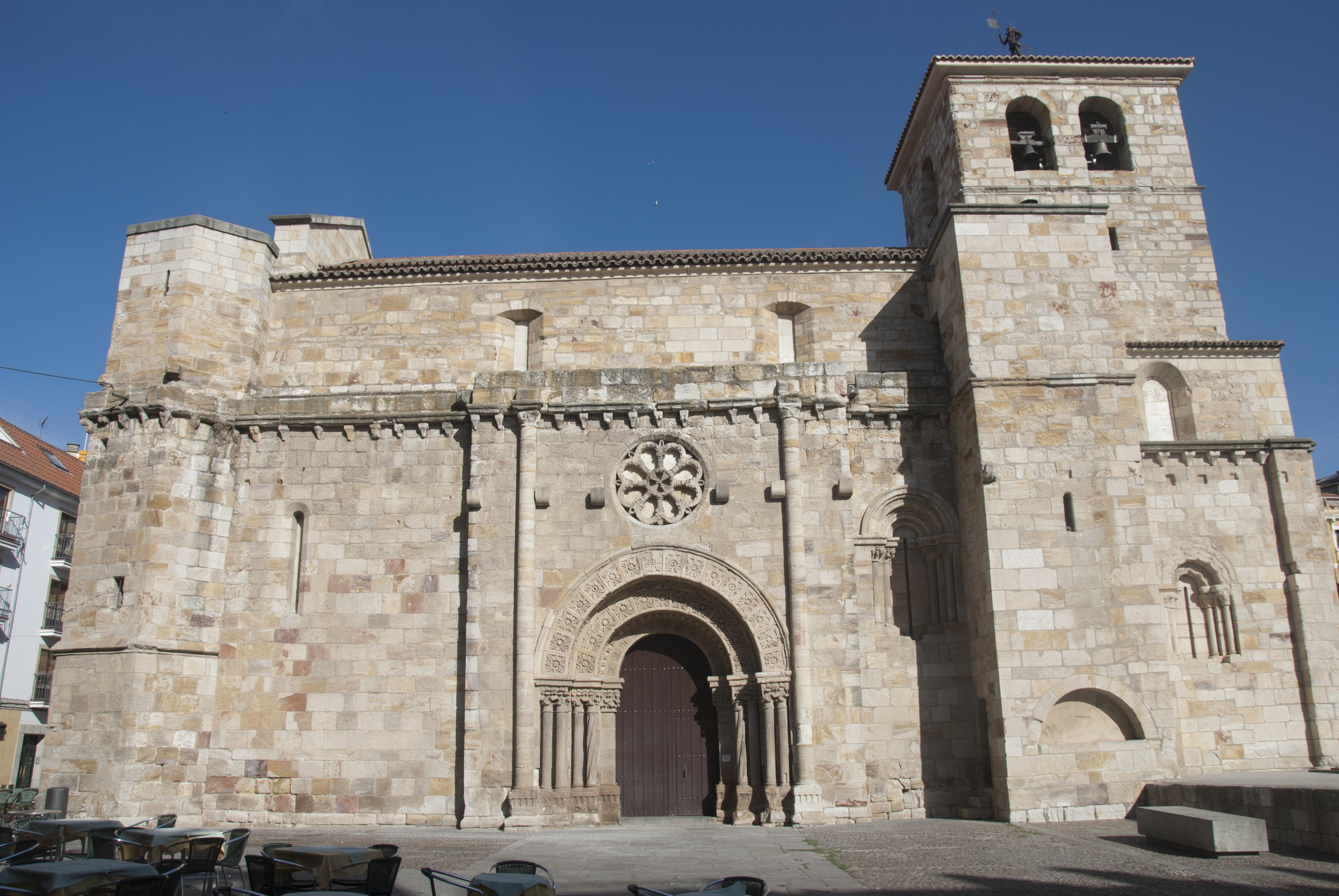 Iglesia de San Juan Bautista, Zamora. S. XIII (crédito imagen: www.romanicozamora.es)