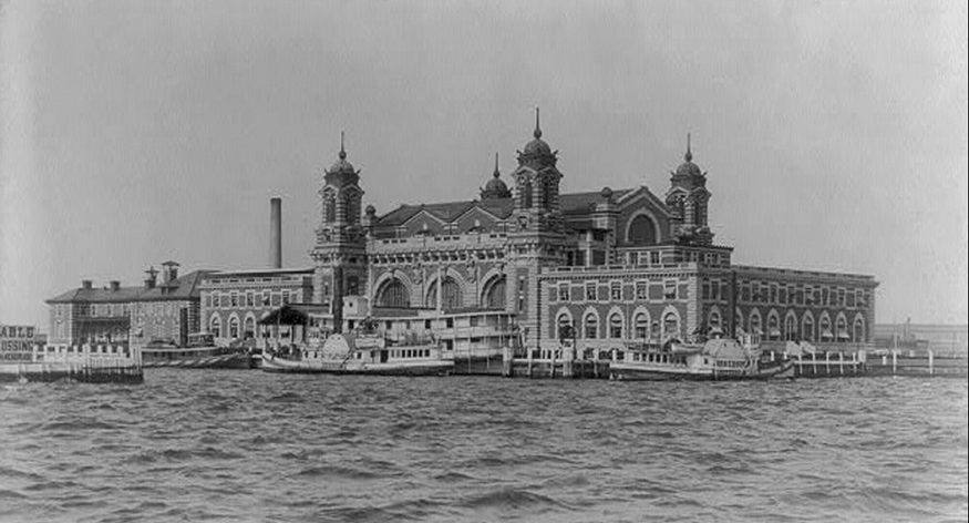 ¿Cambiaron el nombre de tu antepasado? El caso Ellis Island